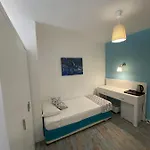 Larimar Hotel *