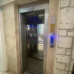 Larimar Hotel