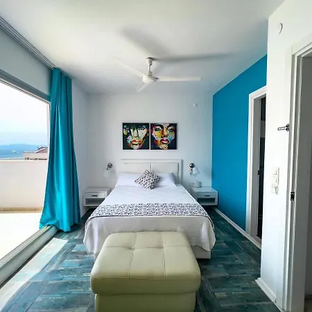 Larimar Otel Çeşme