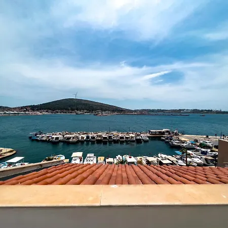Larimar Szálloda Çeşme