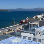 Larimar Hotel *