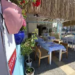 Hotel Larimar
