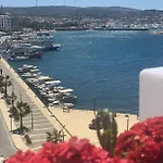 Larimar Hotel